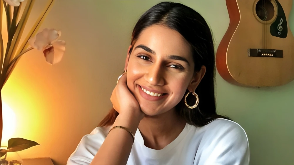 sanjana ganesan salary