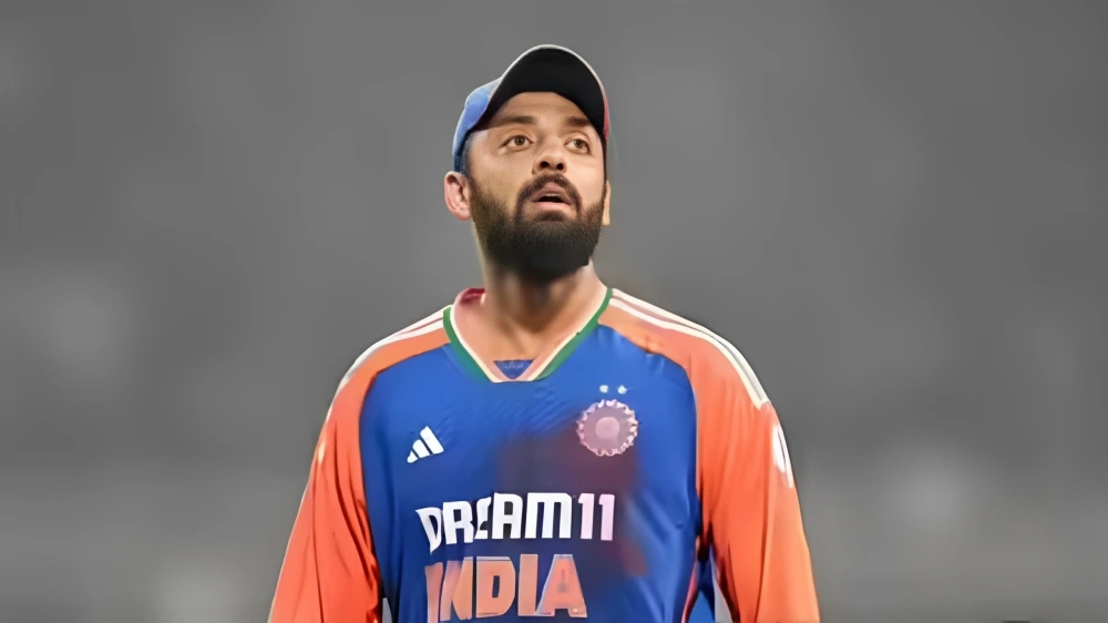 varun chakravarthy education