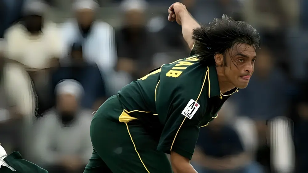 fastest ball in cricket history